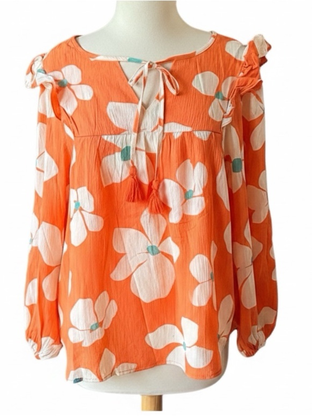 Easel Oversized Orange and White Floral Print Crepe Pullover Top, L